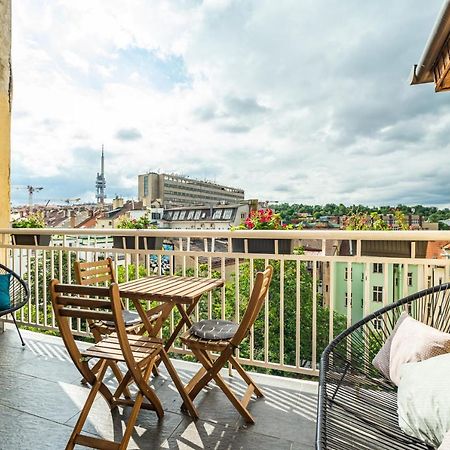 Central, Spacious, Modern 5 Bedrm Duplex W/Balcony Praha Exteriér fotografie